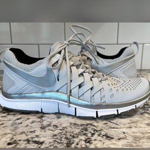 EUC Mens NIKE Free Trainer 5.0 size 10
